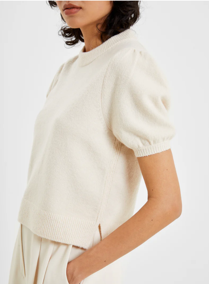 Chair Short Sleeve Jumper in Cream