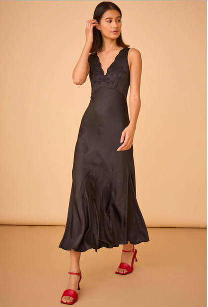 Lulu Dresss in Embroidered Satin Black