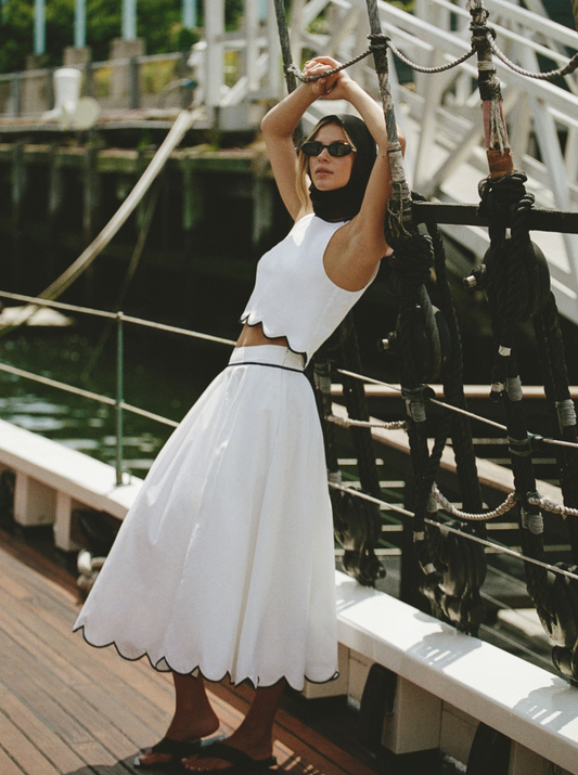 Seren Cotton Scallop Skirt in White/Navy