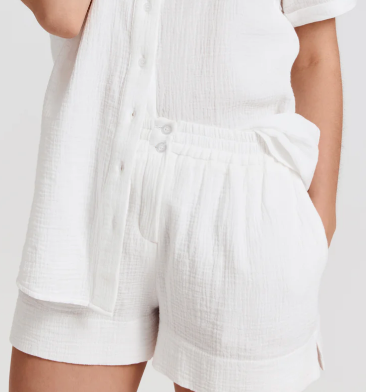 The Barry Short in White