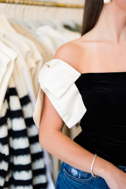 Carey Velvet Bow Top in Black